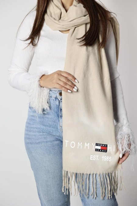 شال كتف - Tommy Hilfiger  - بيج - begie <br> <span class='text-color-warm'>نفدت الكمية</span>